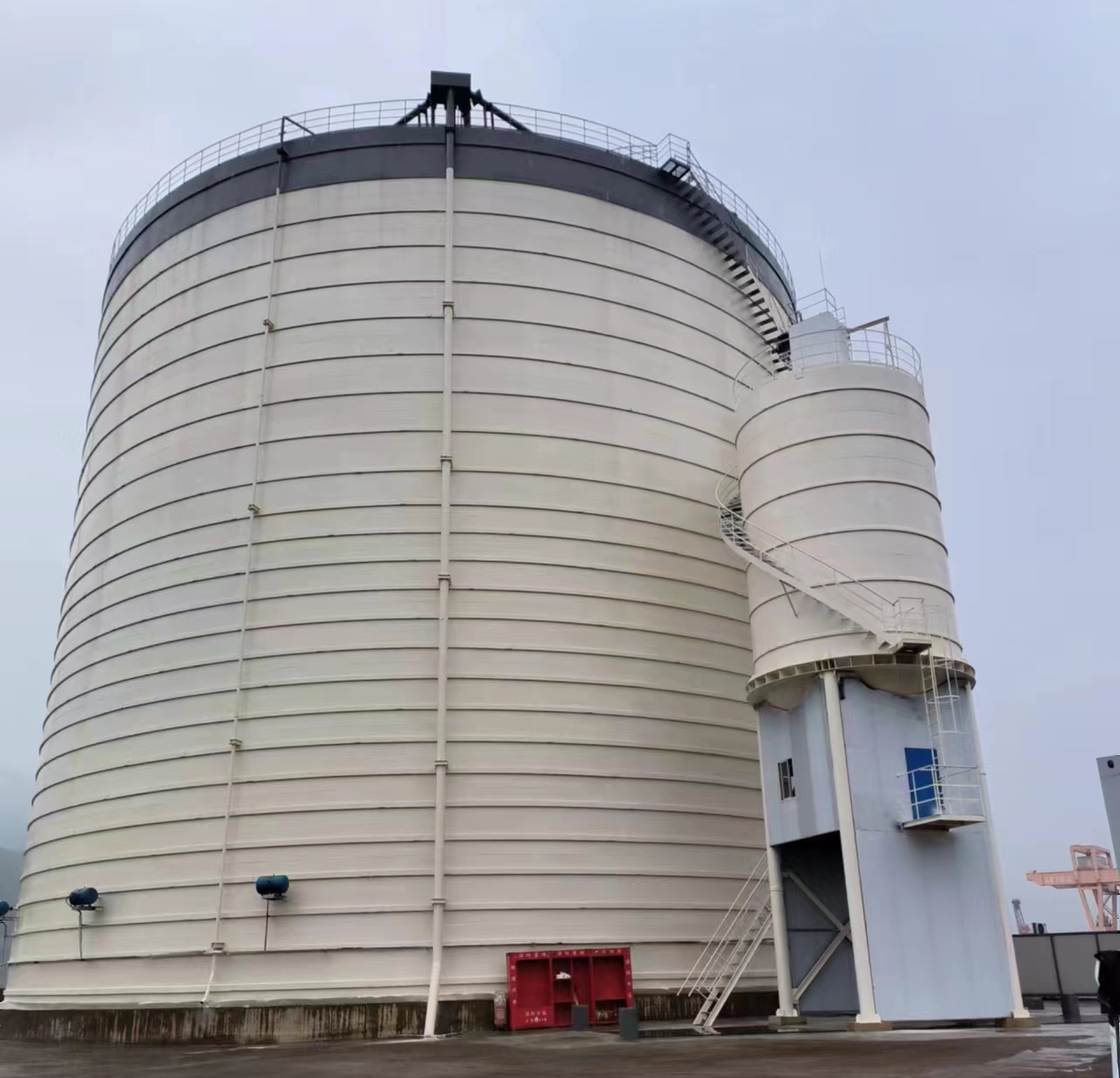 平坝10万吨水泥钢板库